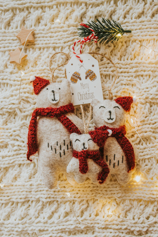 Ornament de brad Craciun-Familia de ursuleti cu 3 membrii