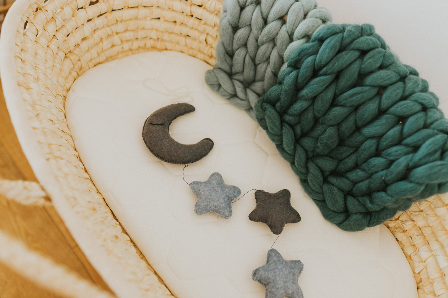 Ghirlanda "The dreamer moon""