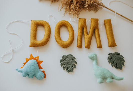 Ghirlanda nume " Happy Dino"