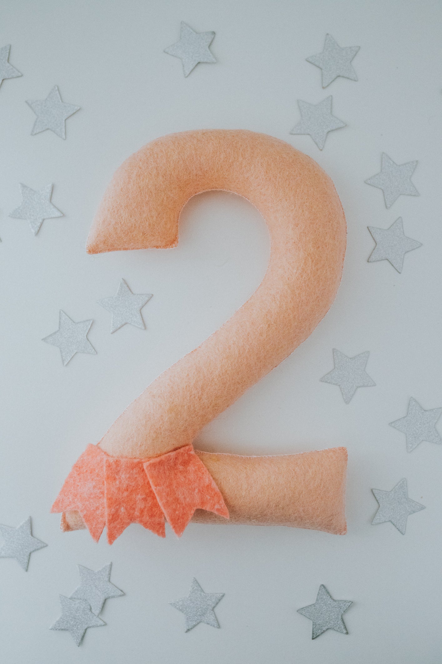 Cifra aniversara "Two"