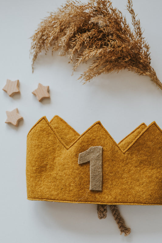 Coronita aniversara "One"