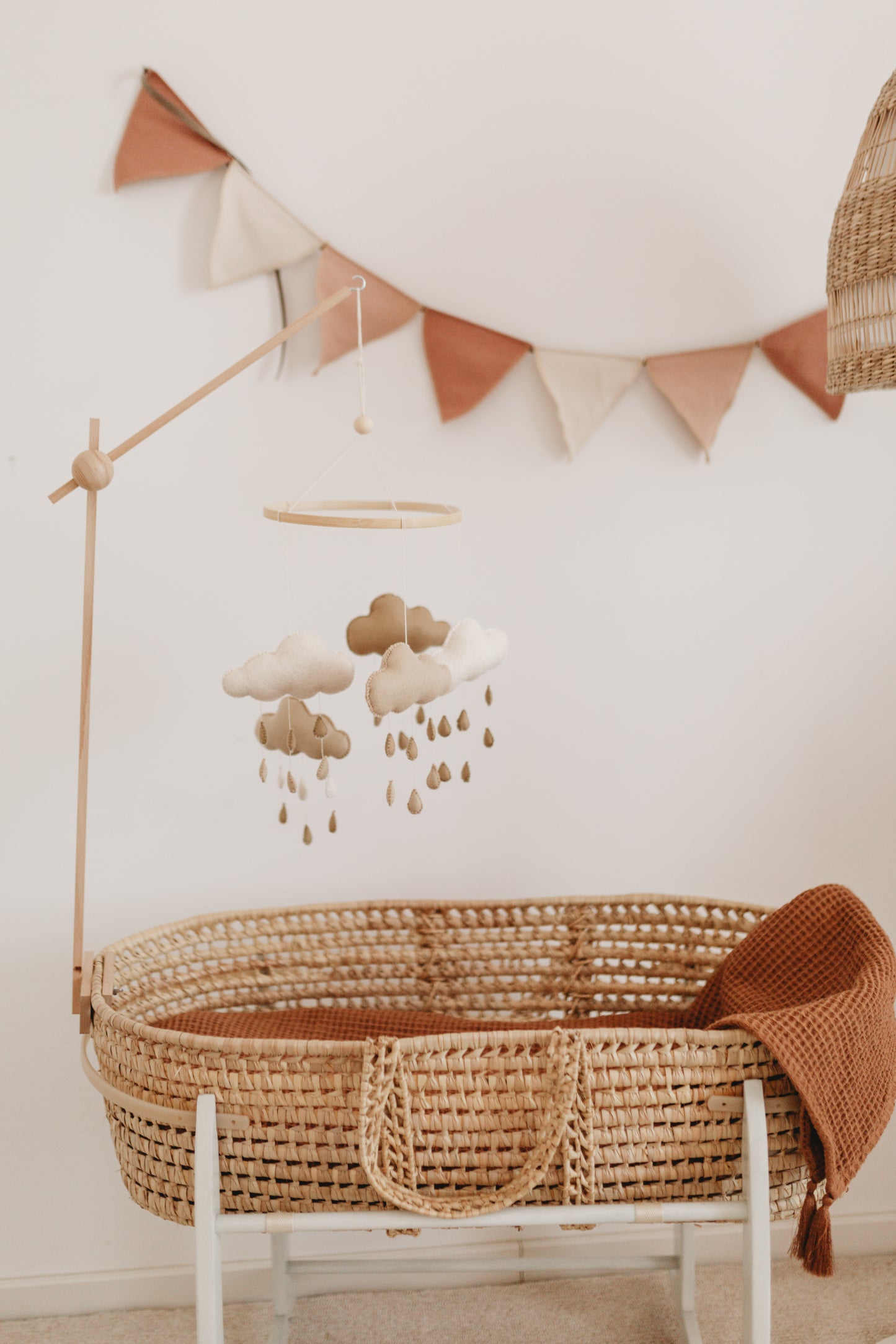 Carusel " Neutral clouds with raindrops"