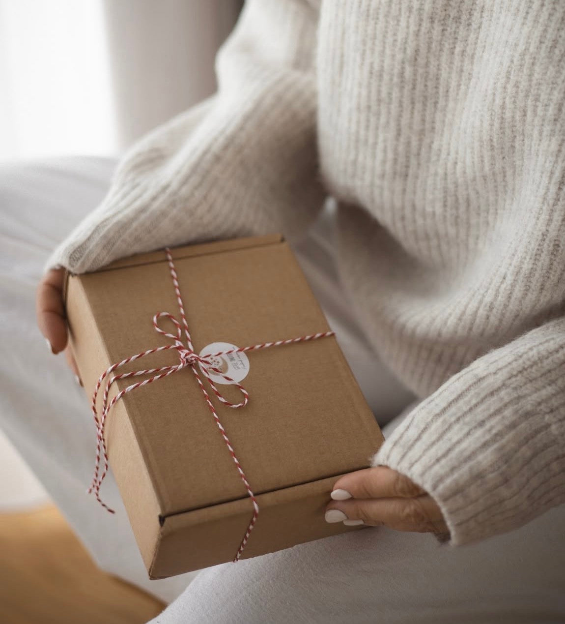 MYSTERY MǍRȚIȘOr BOX